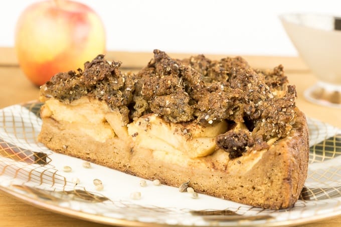 Apple Crumble Cake with Crunchy Whole Hemp Seeds