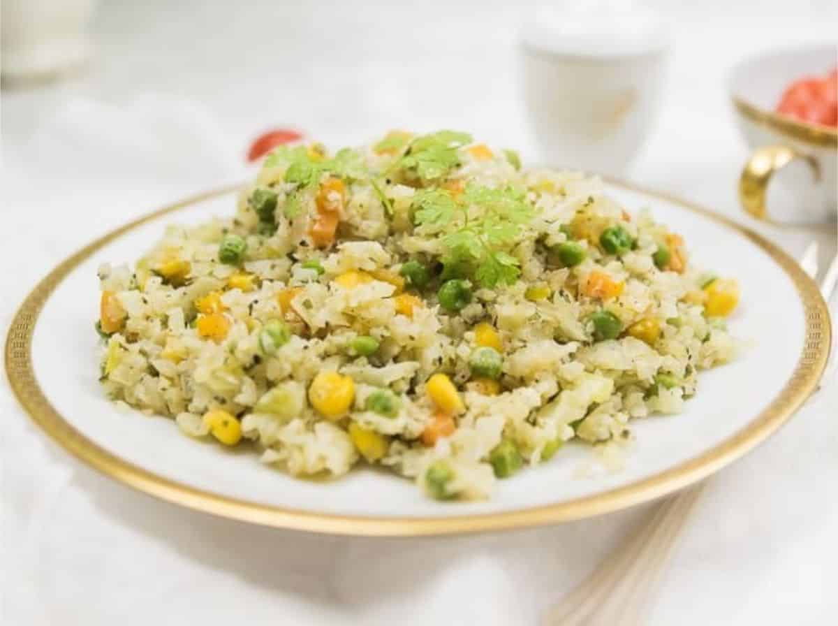 Fried Cauliflower Rice with Corn, Peas, Carrots, and Leek