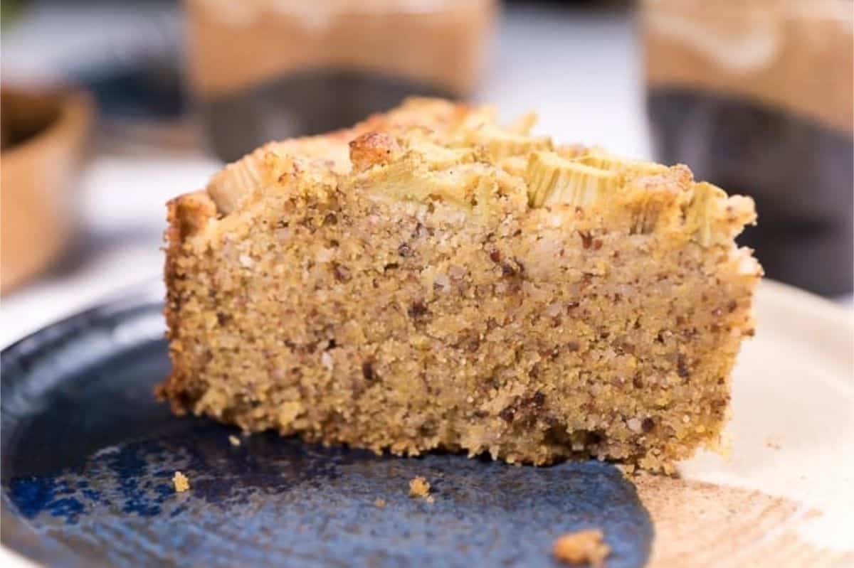 Spice Rhubarb Cake with Almonds and Polenta gluten-free rhubarb cake with polenta and almonds