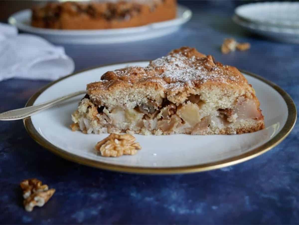 Romanian pear and walnut cake