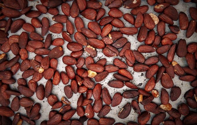 Roasted Tamari almonds