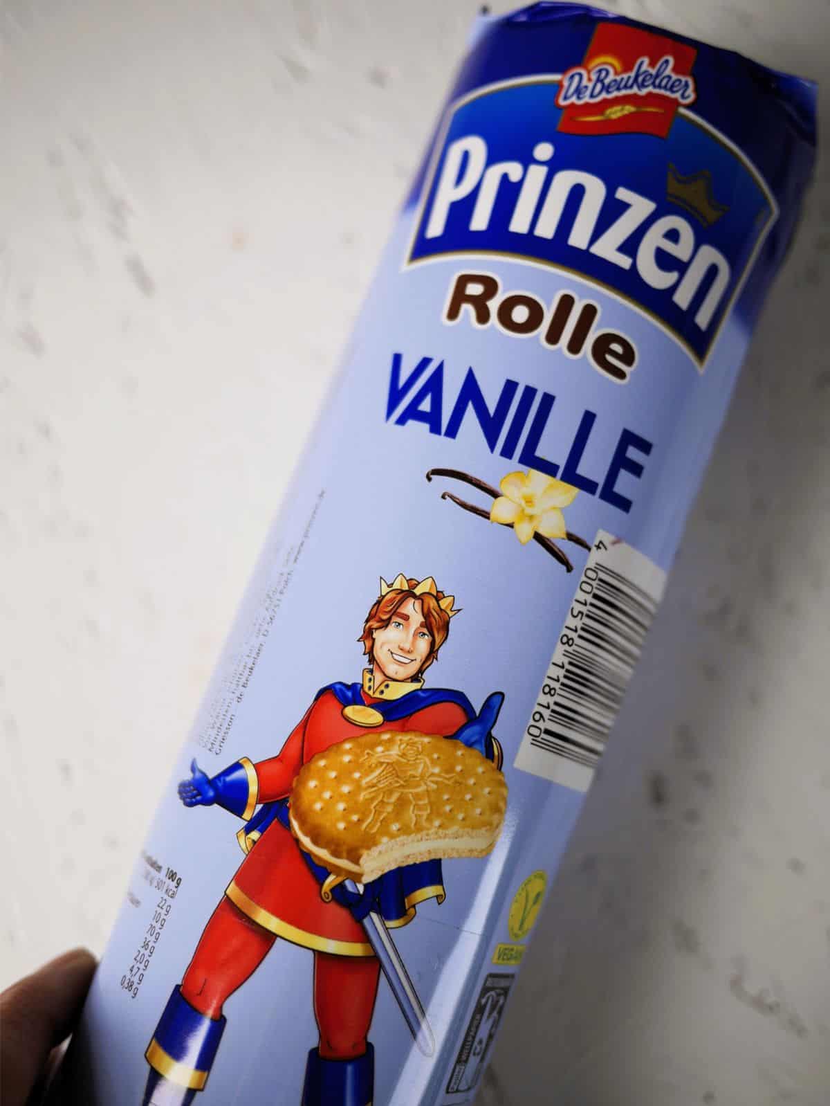 June '25 Delights: vanilla Prinzenrolle cookies