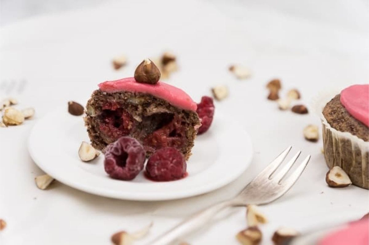 Hazelnut Muffins with Raspberries and a Raspberry Icing raspberry muffins with hazelnuts